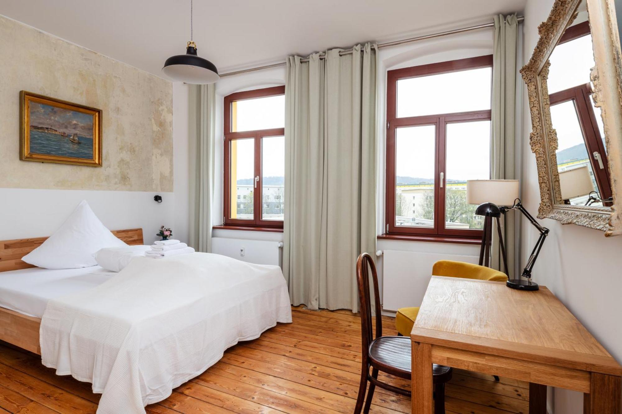 Kuenstlerzimmer Im Kulturhaus Haeselburg Gera Zewnętrze zdjęcie